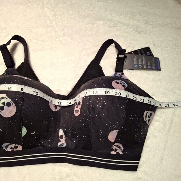 Torrid Active Skulls Sport Bra Sz 44DDD Lightly Padded Adjustable Straps Sports - Picture 16 of 16